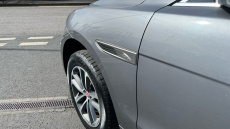 Jaguar F-Pace 2.0 D200 R-Dynamic S 5dr Auto AWD Diesel Estate